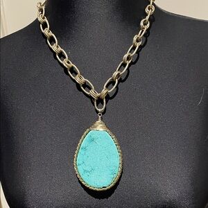 Elegant Turquoise Pendant Necklace